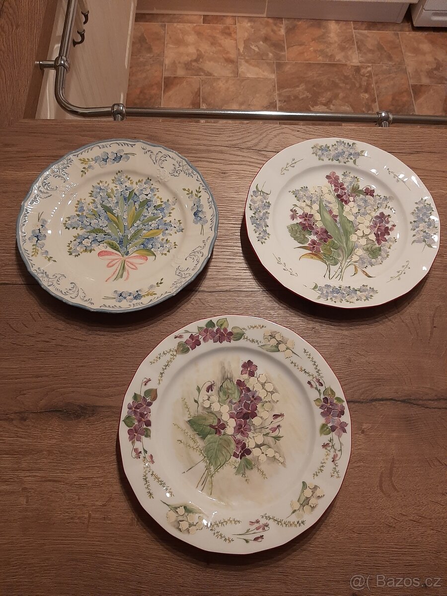 Porcelánové talíře ručně malované