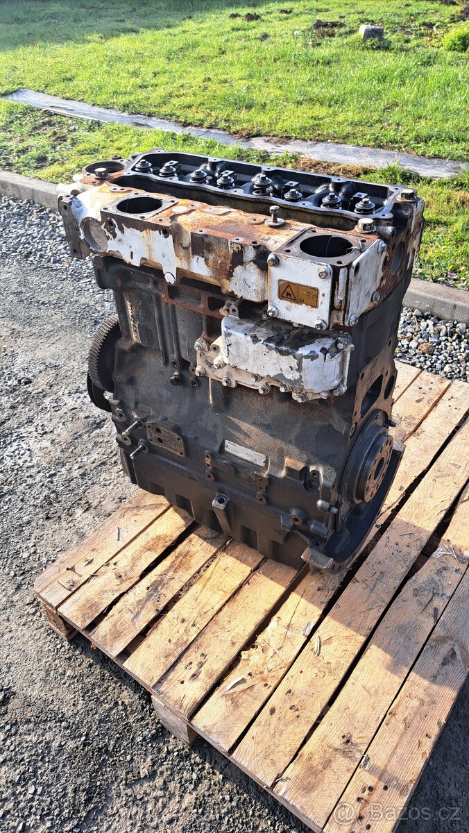 Motor Perkins RG 1104 Cat C4.4