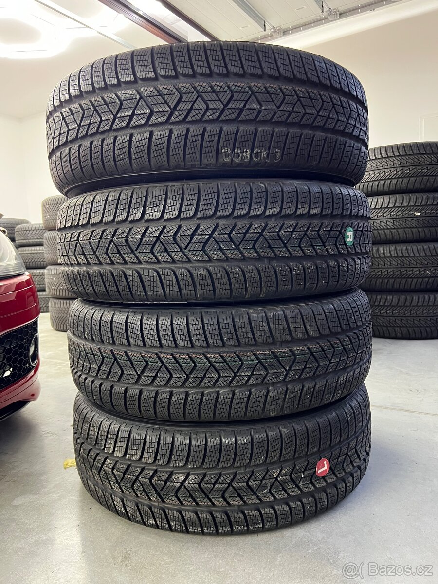 235/65 r19 zimni nepoužité range rover