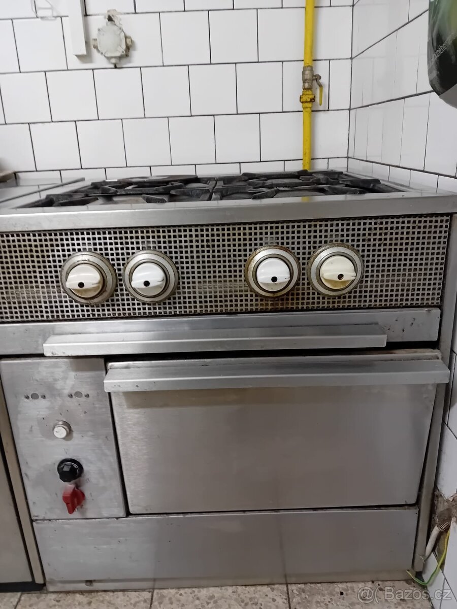 Plynový sporák gastro