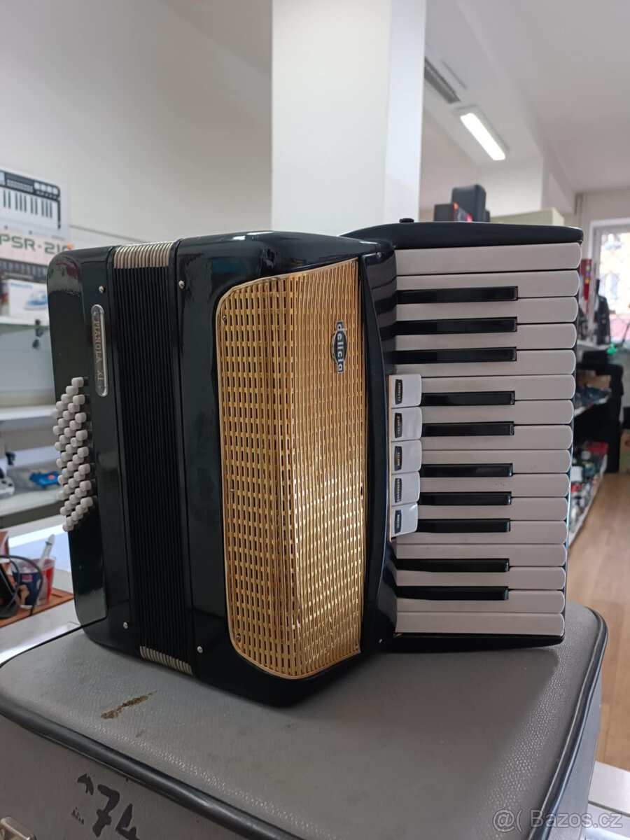 Akordeon DELICIA PIANOLA XI