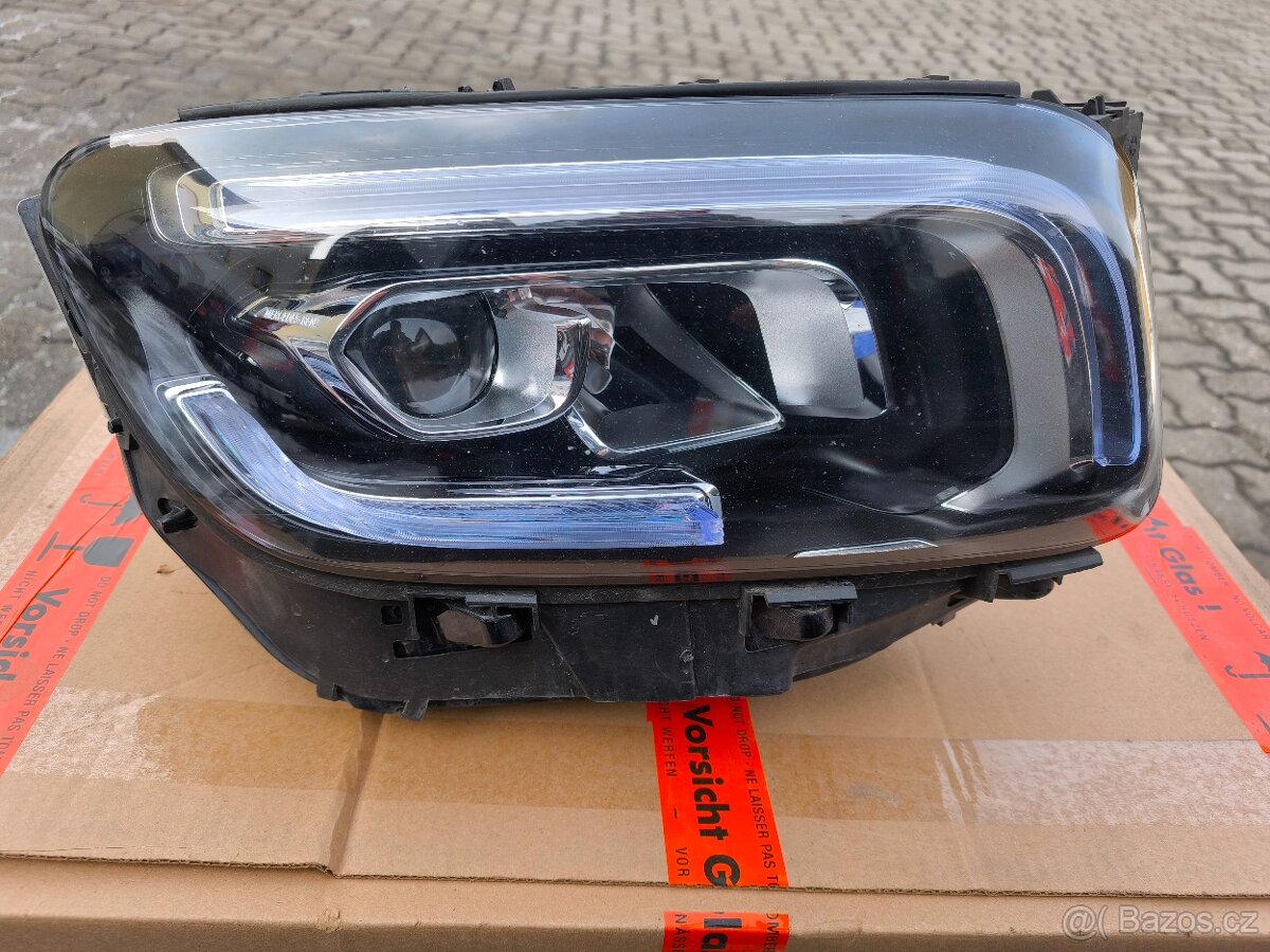Mercedes Benz GLB W247 přední pravé LED světlo