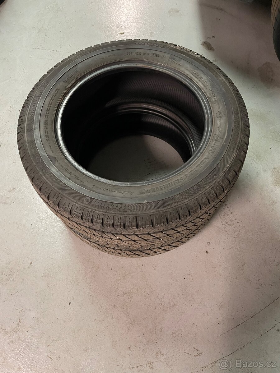 205 65 R16 C 107/105 T