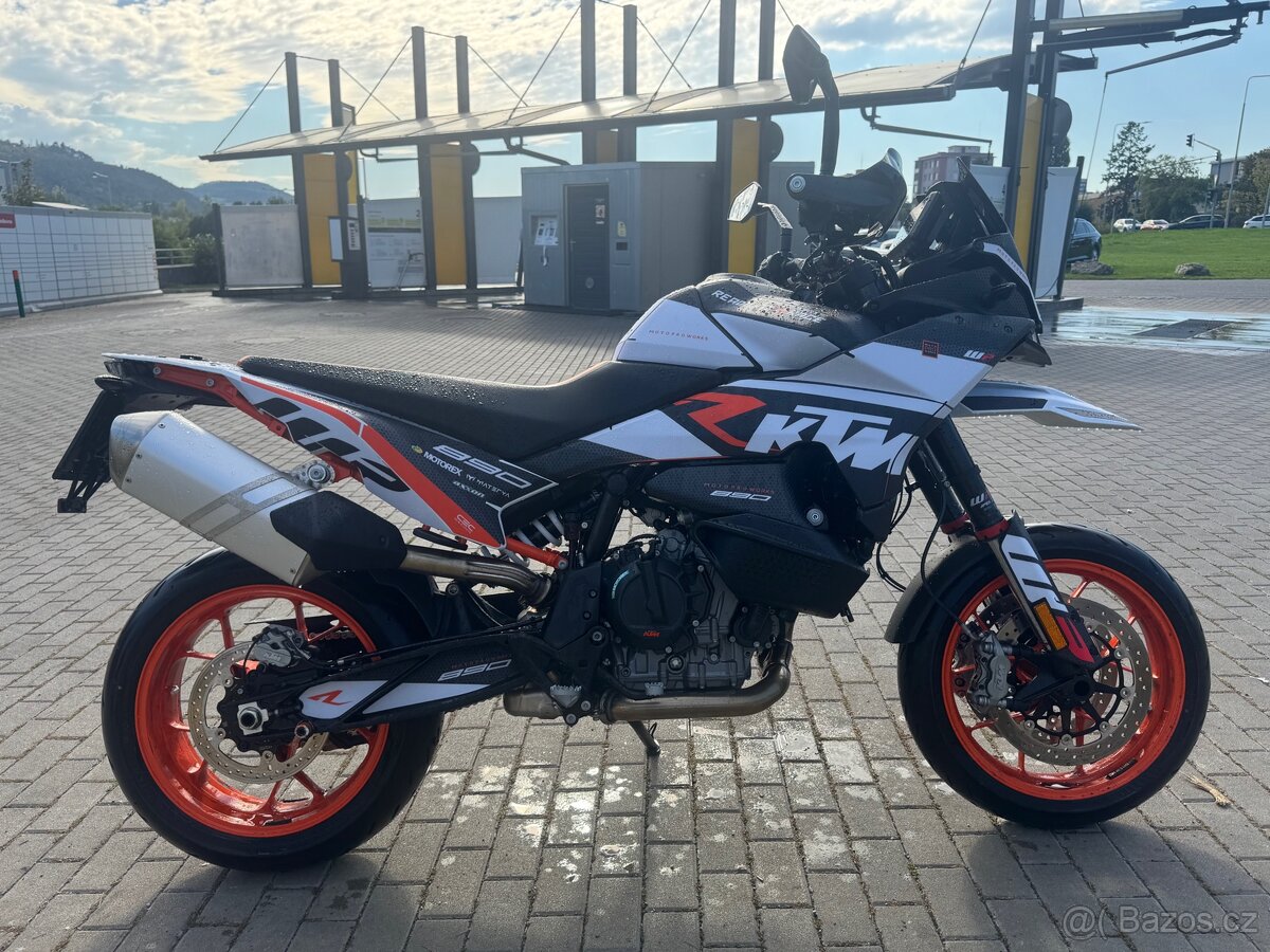 KTM 890 SMT - 2025 (3000km - záruka 4 roky)