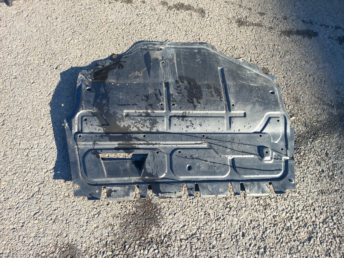 Spodní kryt motoru Audi A1 a Škoda FABIA