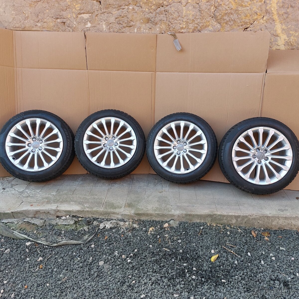 Alu kola r19-audi8-zimní