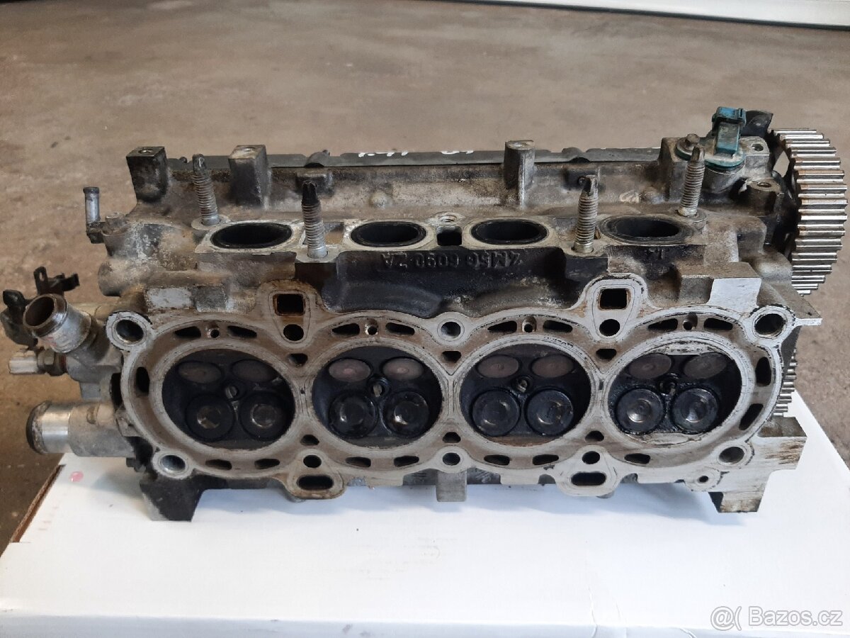 Ford focus 1.4i hlava motoru