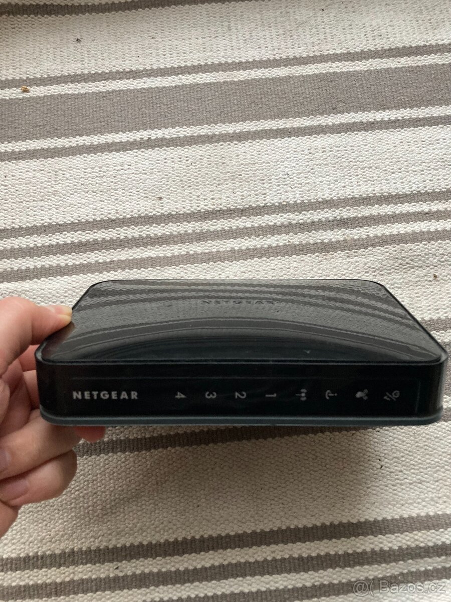 NETGEAR router