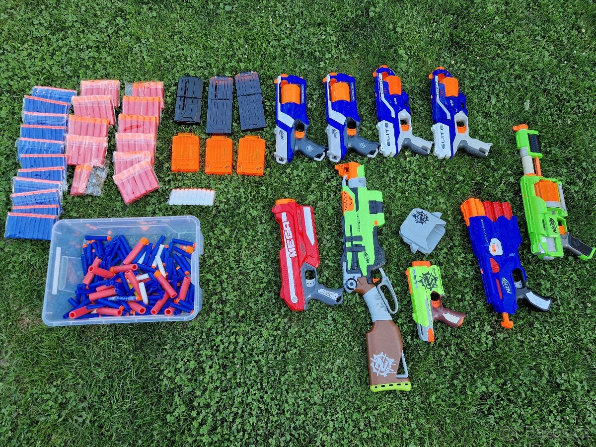 NERF zbraně a náboje