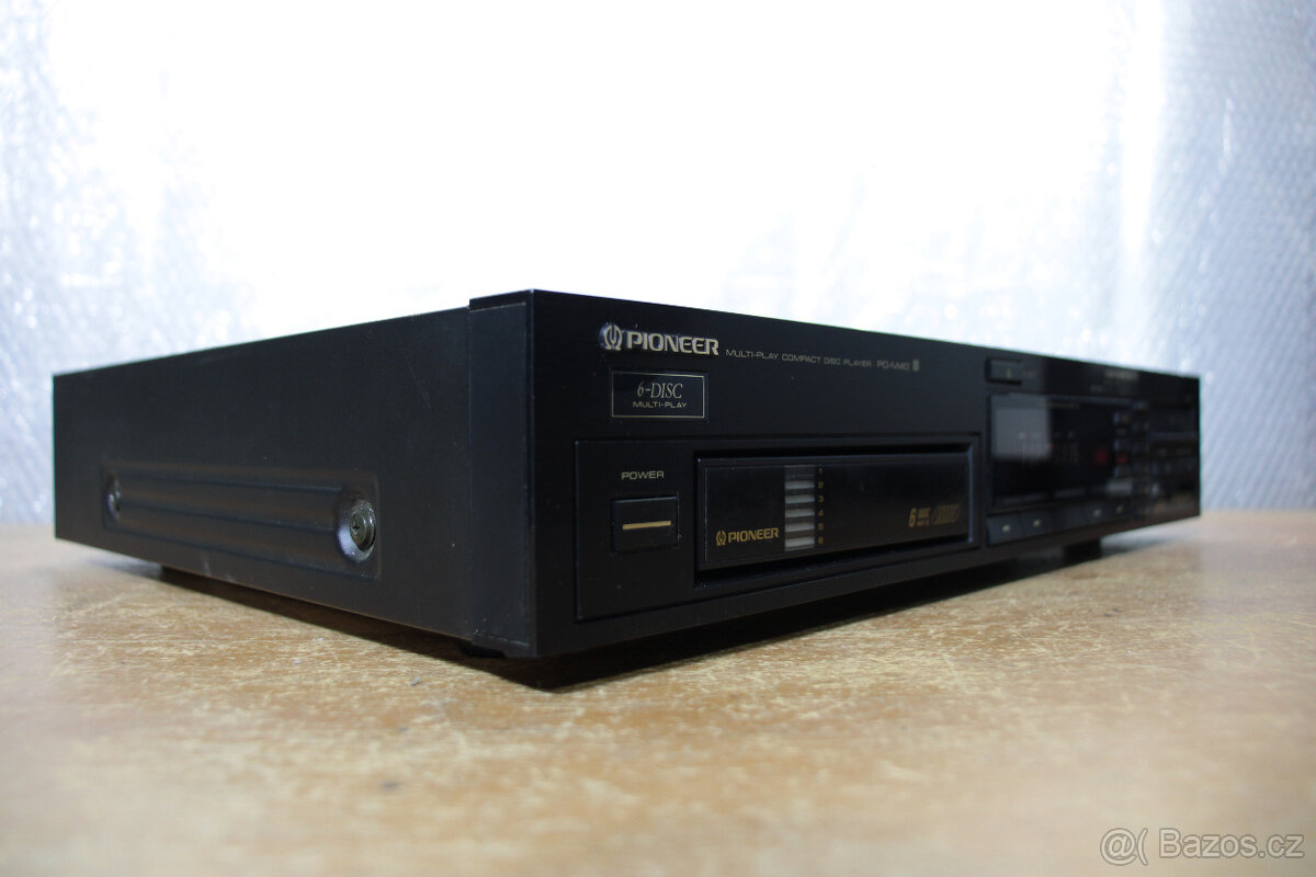 CD přehrávač / 6CD changer Pioneer.