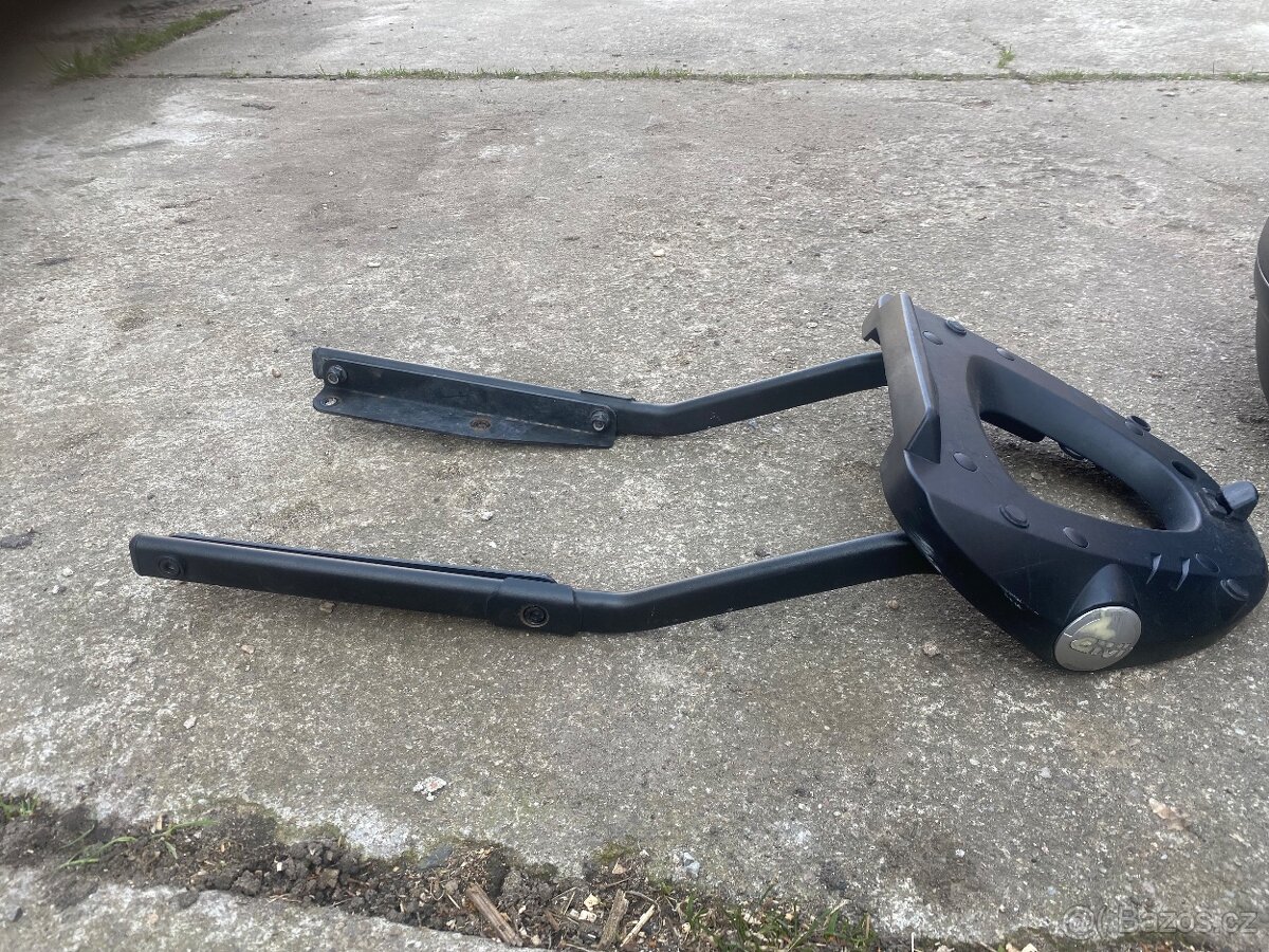 Kufr + plotna na mt09