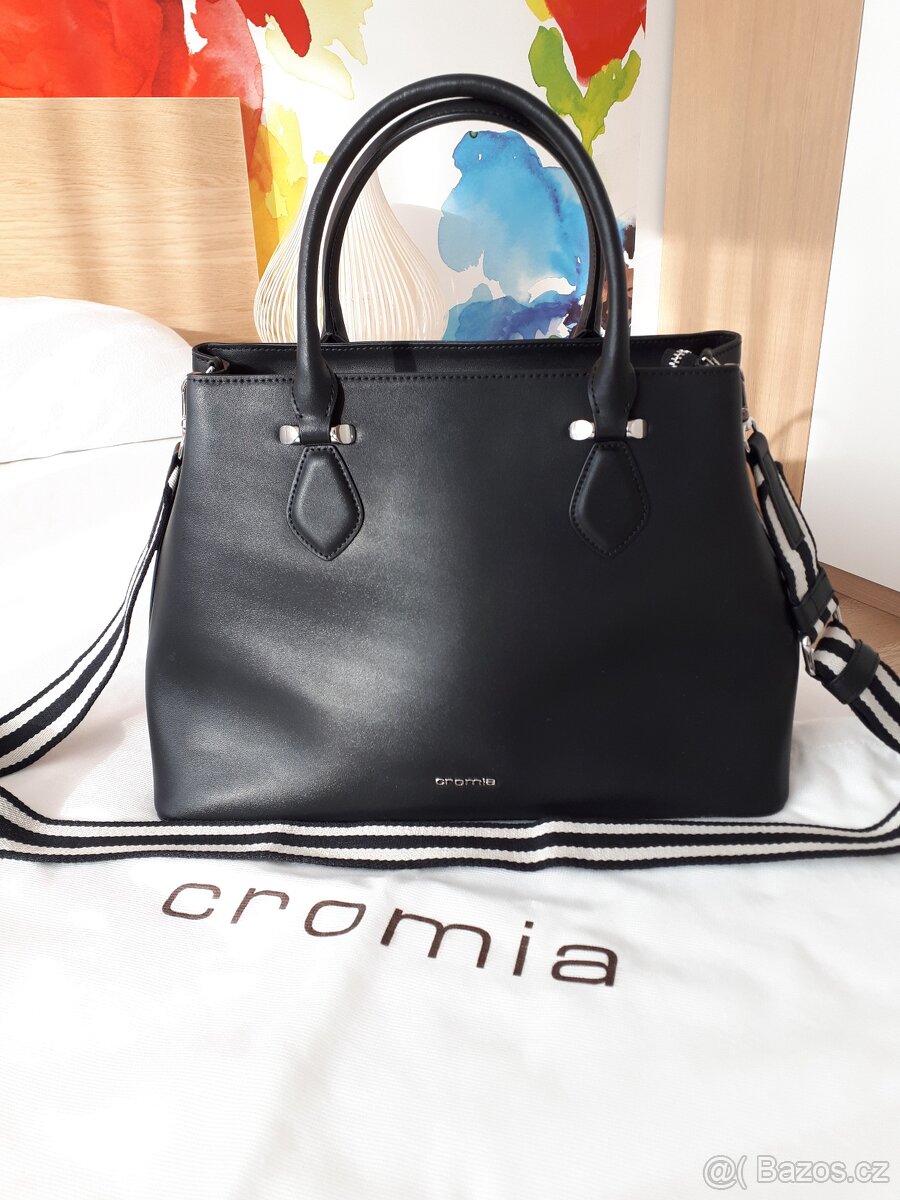 Kožená černá italská kabelka značky Cromia
