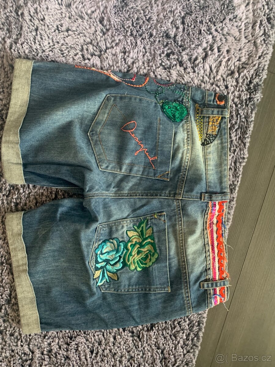Riflove krarasky Desigual 30
