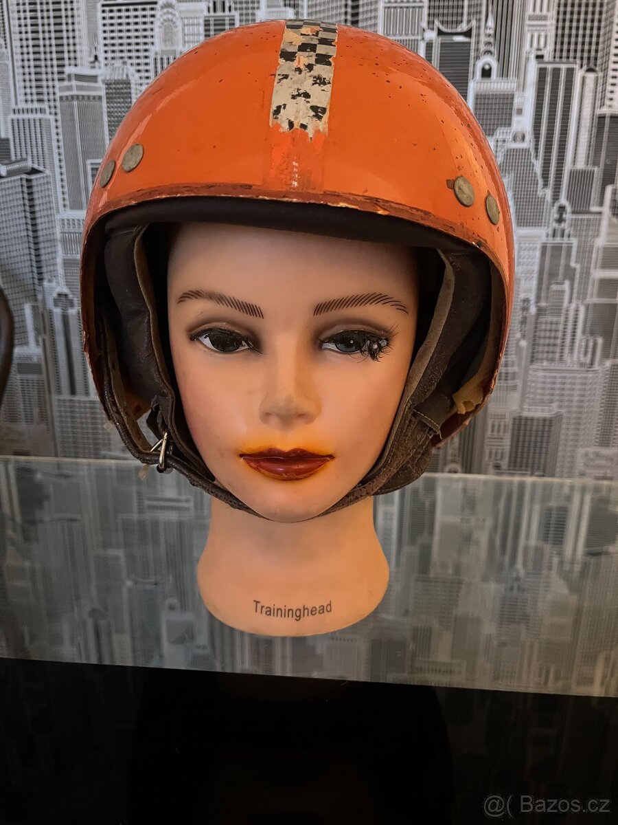 Retro helma na motorku Tvar Pardubice, vel. 55/56