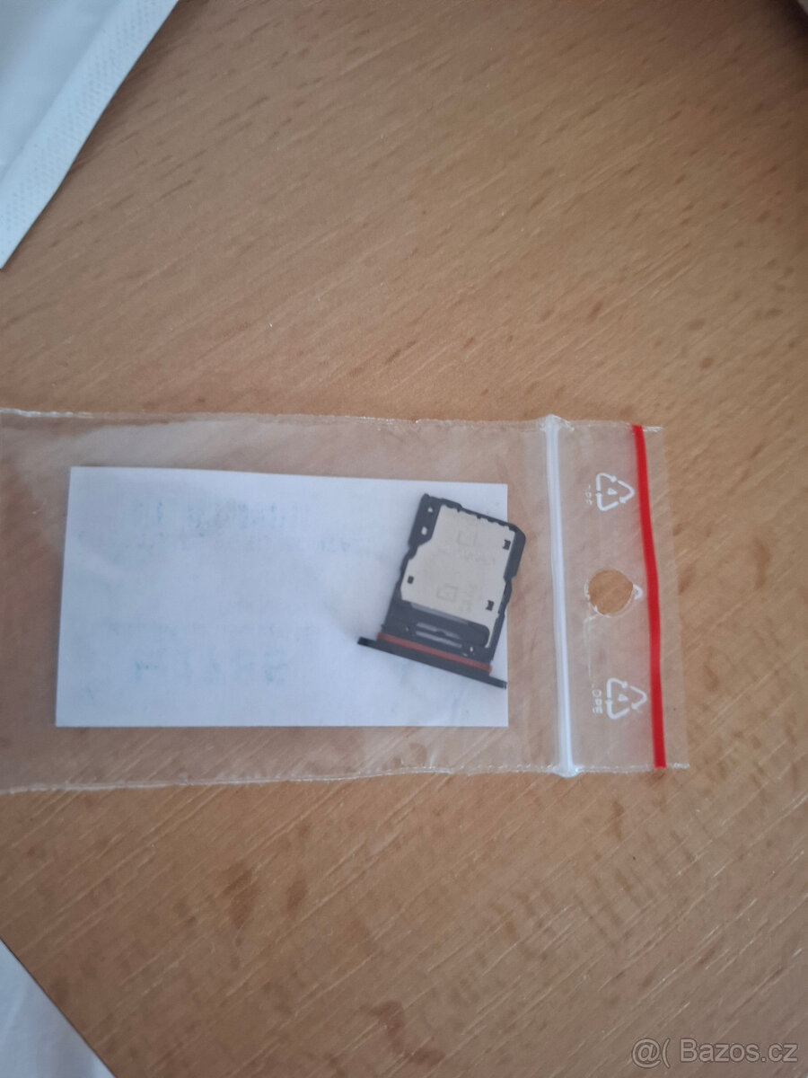 Držáky na SIM kartu za 30Kč