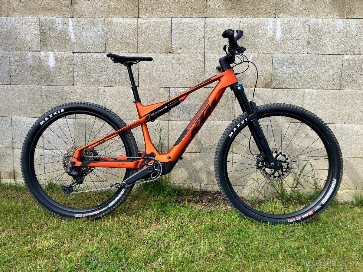 Celokarbonové elektrokolo KTM Macina Scarp SX Master M/43