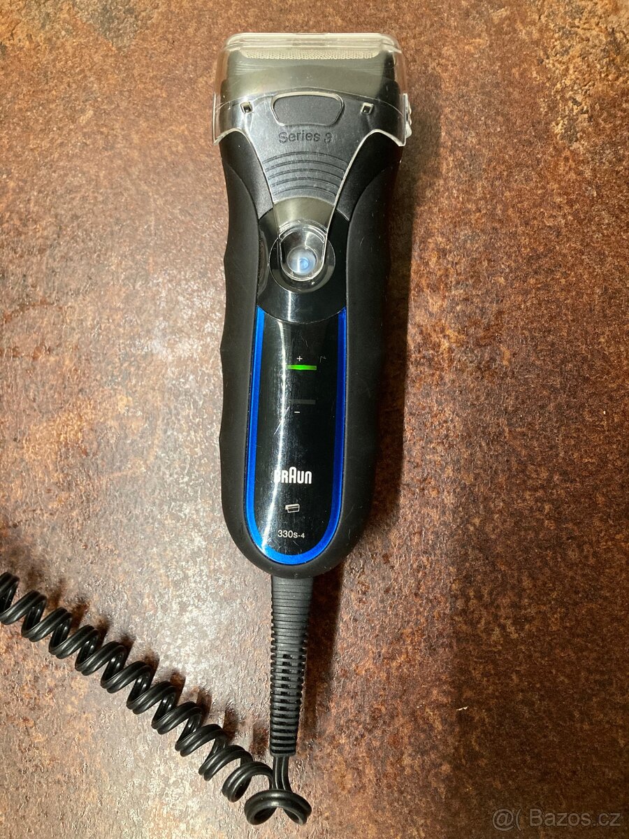 Holicí strojek Braun Series 3