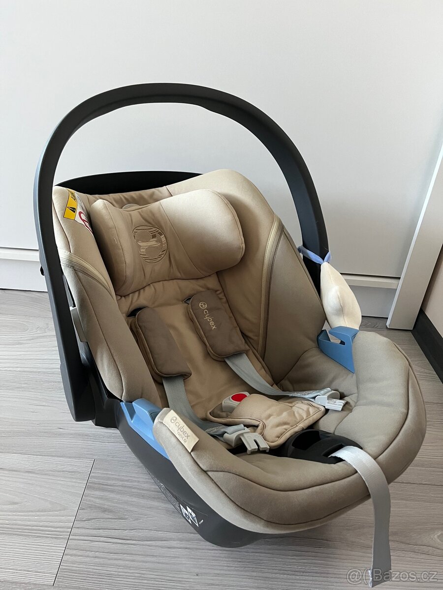 Autosedačka Cybex Aton 5 + základna ISOFIX