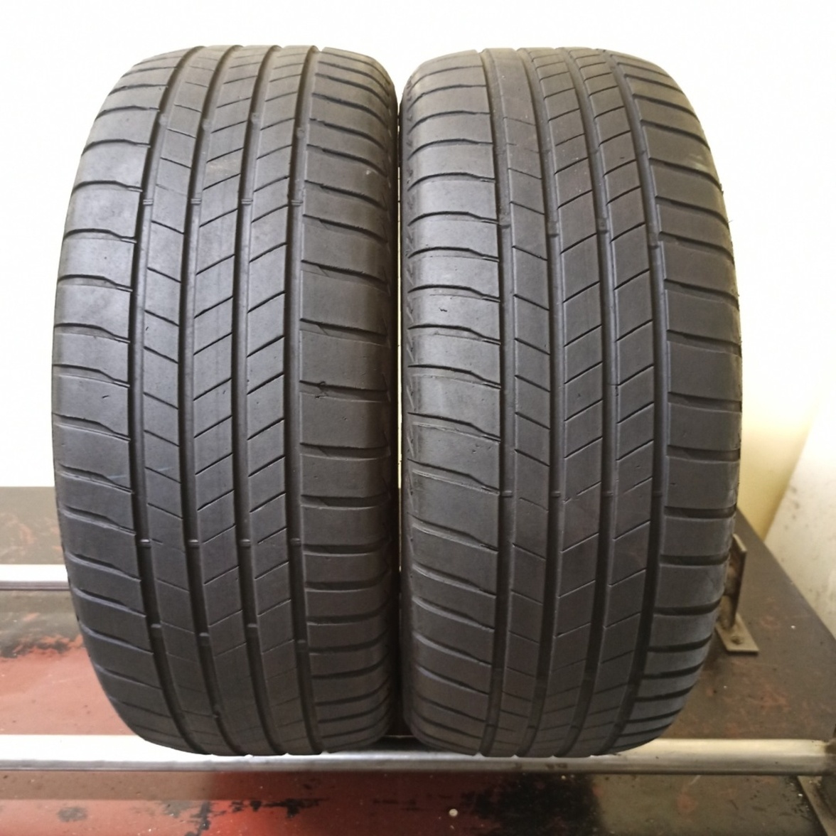 Bridgestone 215/55 R17 94V 3,5-4mm