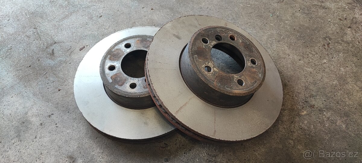 Brzdové kotouče 34 11 6 753 221 pro BMW E60,61