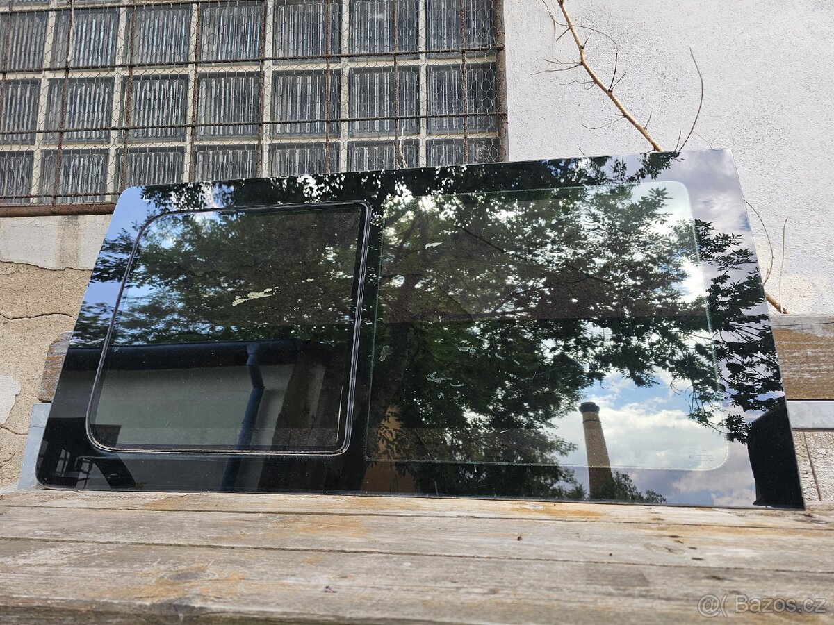Posuvné šoupací levé boční okno VW T5 T5.1 T6