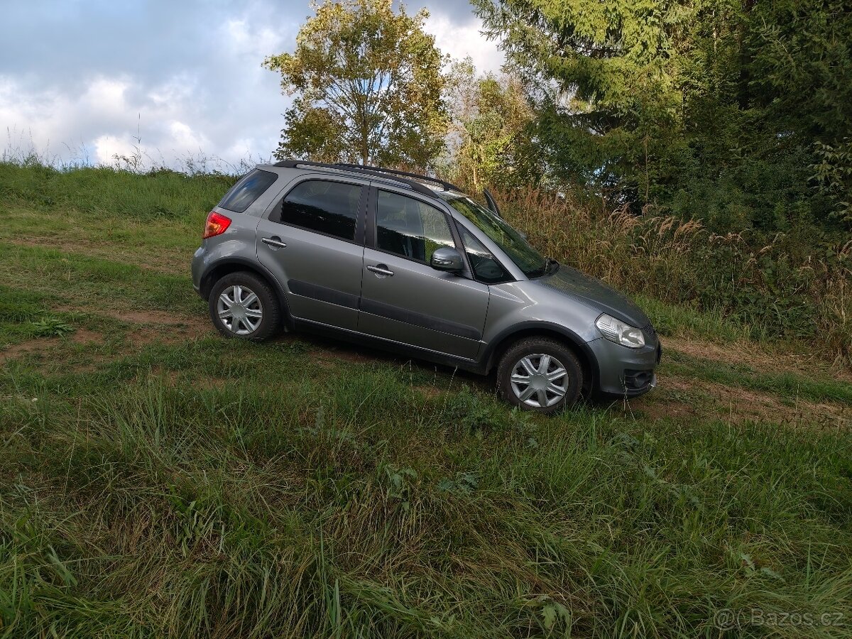 SUZUKI SX4 1.6VVTi 88KW ●4x4● ROK 2012, NOVÁ STK+SERVIS