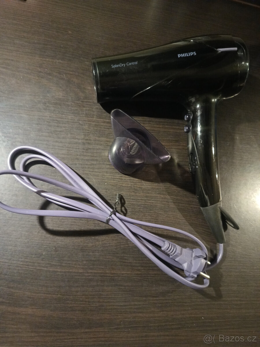 plně funkční fén Philips SalonDry Control