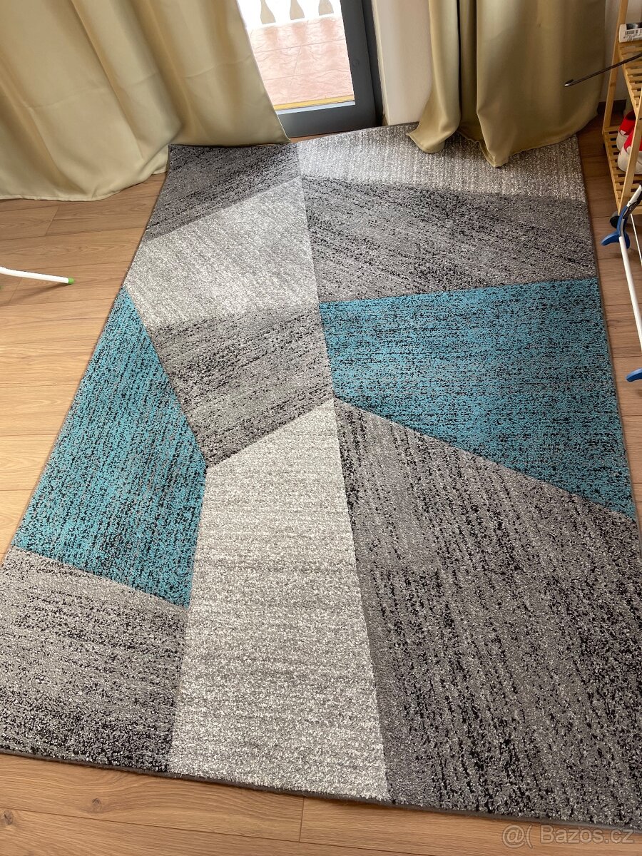 Koberec 230x160cm