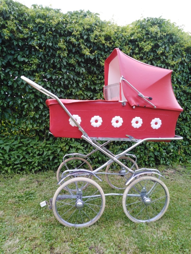 Retro kočárek Liberta