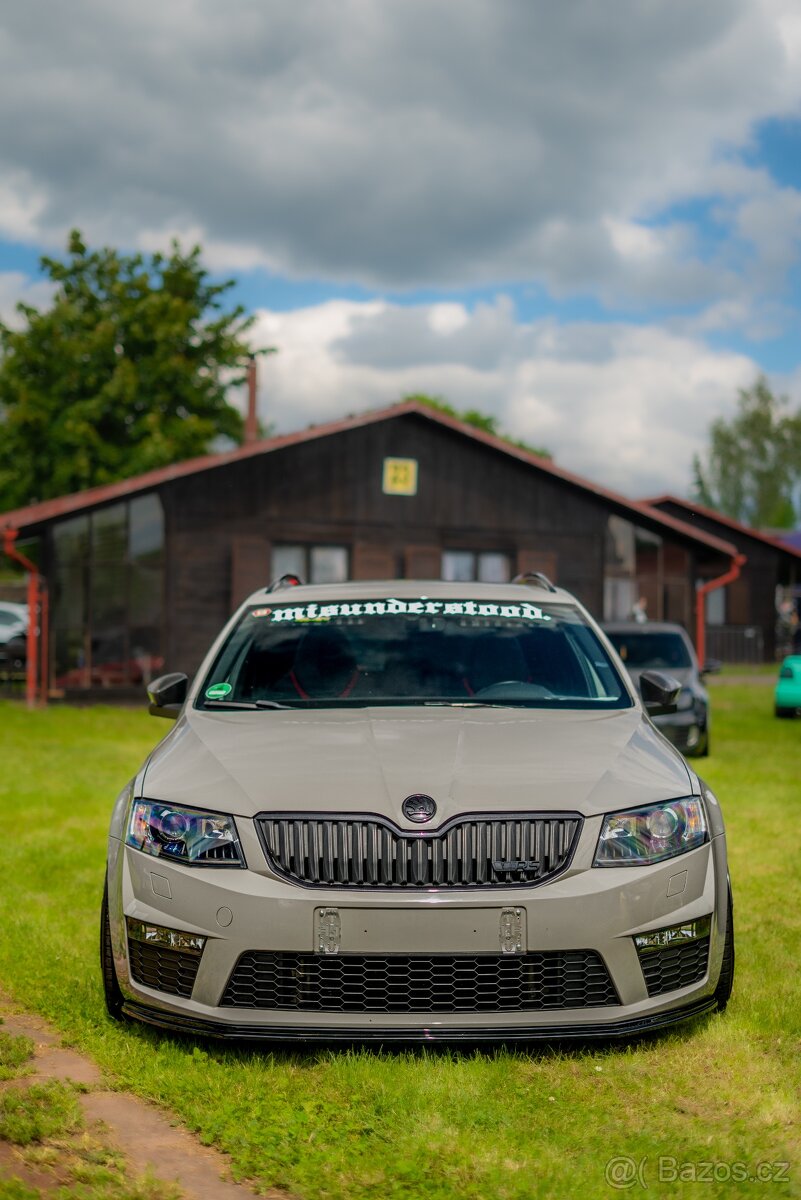 Škoda Octavia 3RS TSI