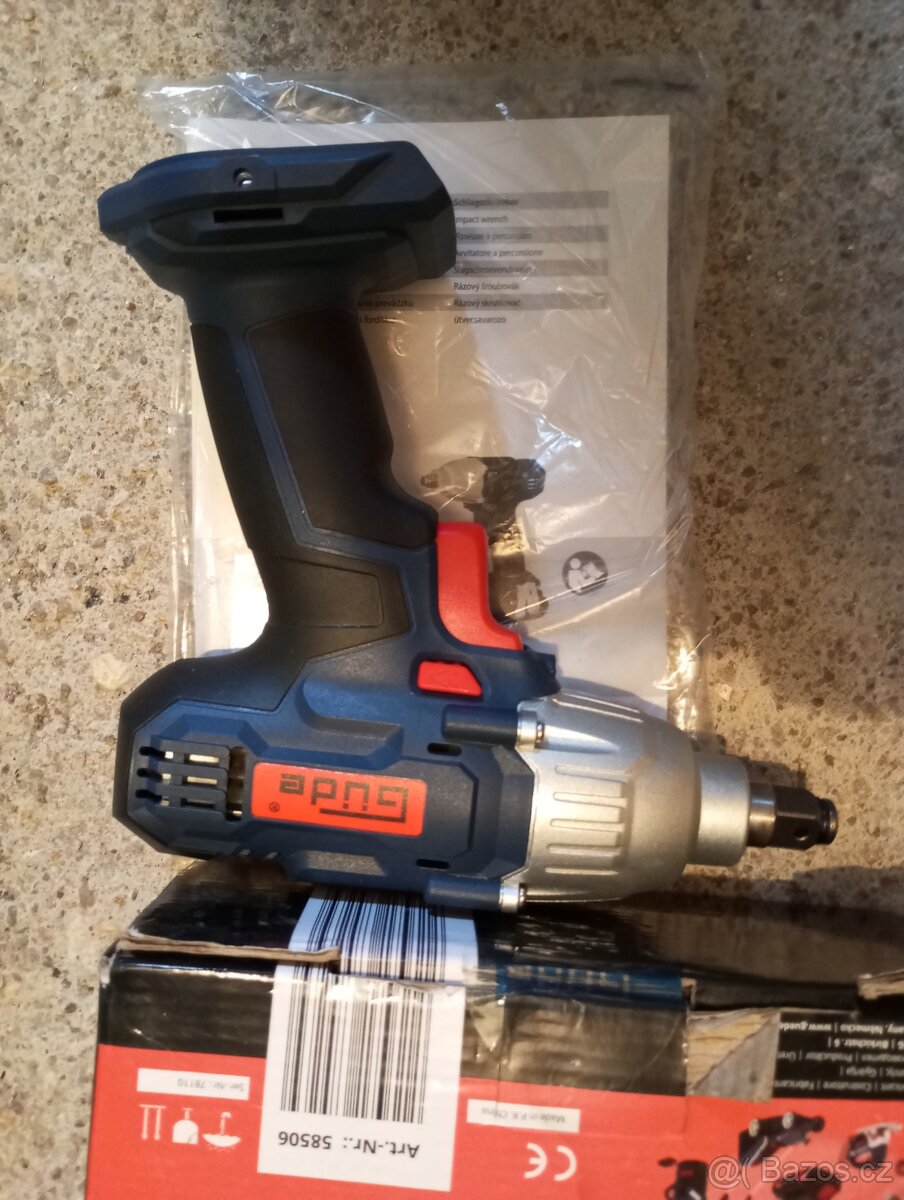 Rázový utahovák Güde