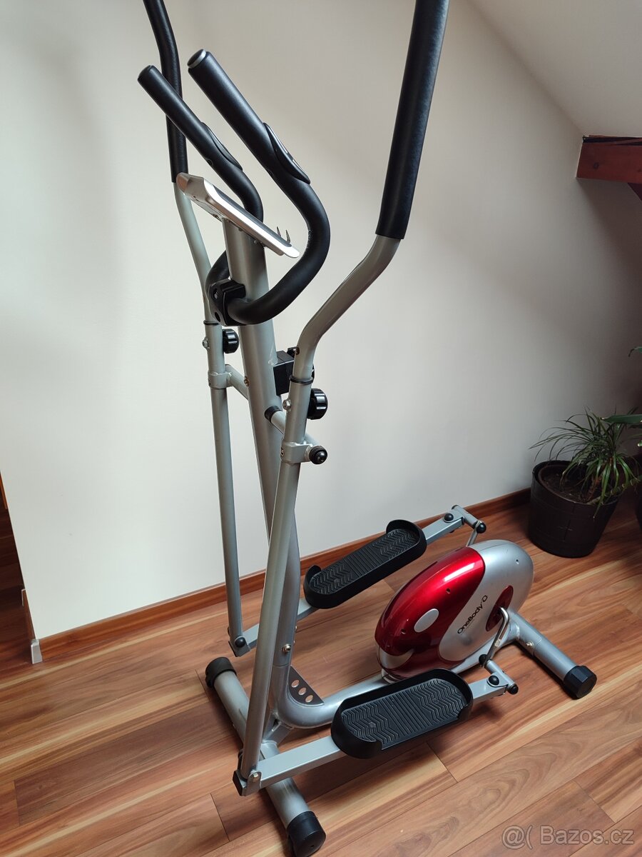 Eliptický trenažér