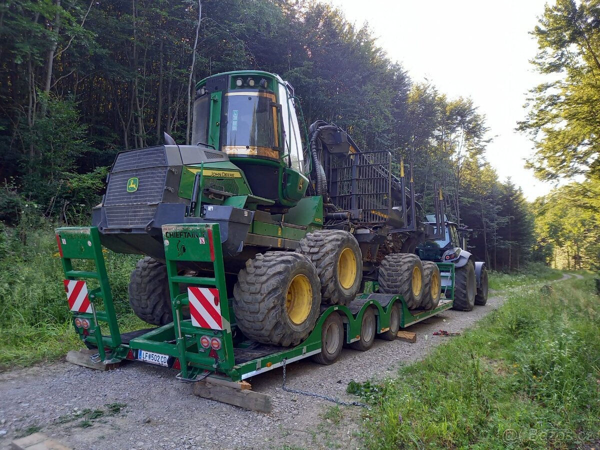 Vyvážecí souprava JOHN DEERE 1010G