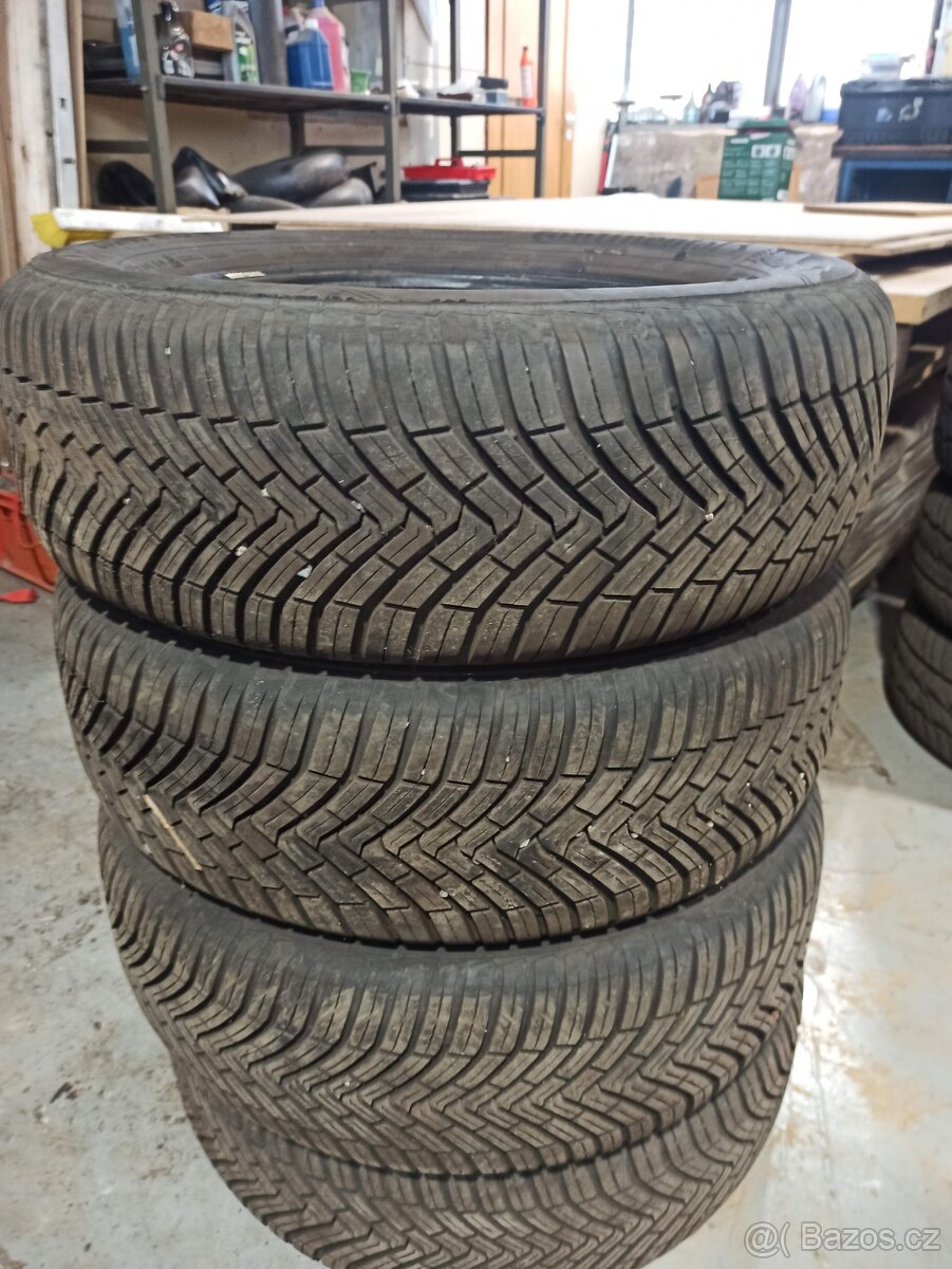 Celoroční pneu Continental 205/65 R15