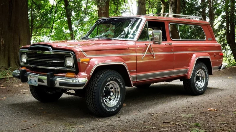 Jeep Cherokee SJ