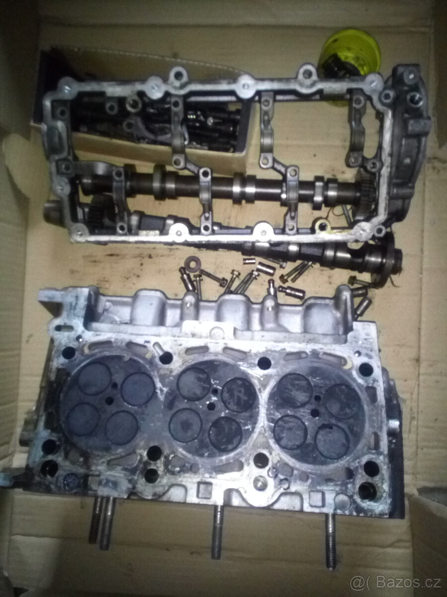 Hlava motoru 3.0 tdi