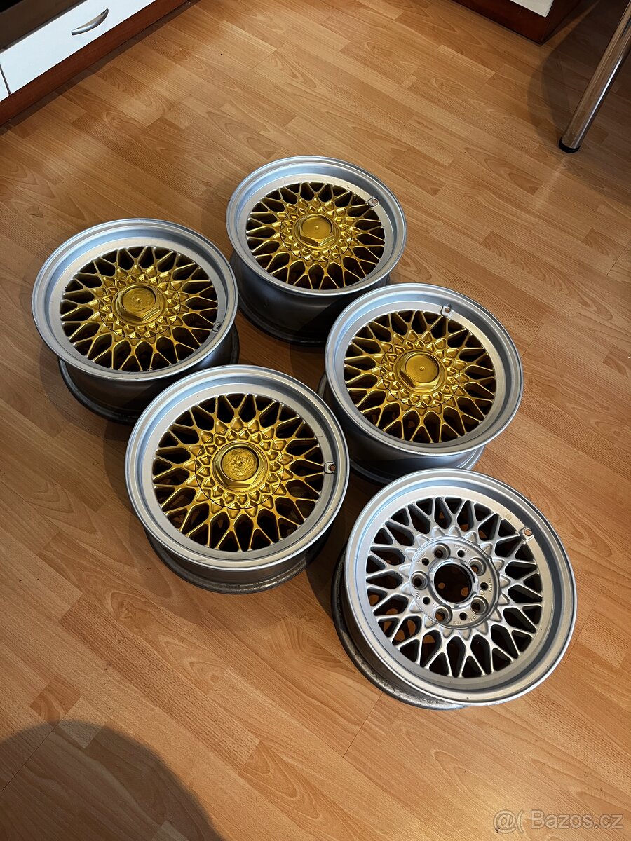 bmw e34 alu kola r15