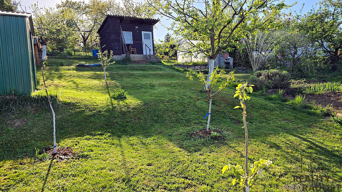 Prodej zahrada OV 391m2 Olomouc Slavonín