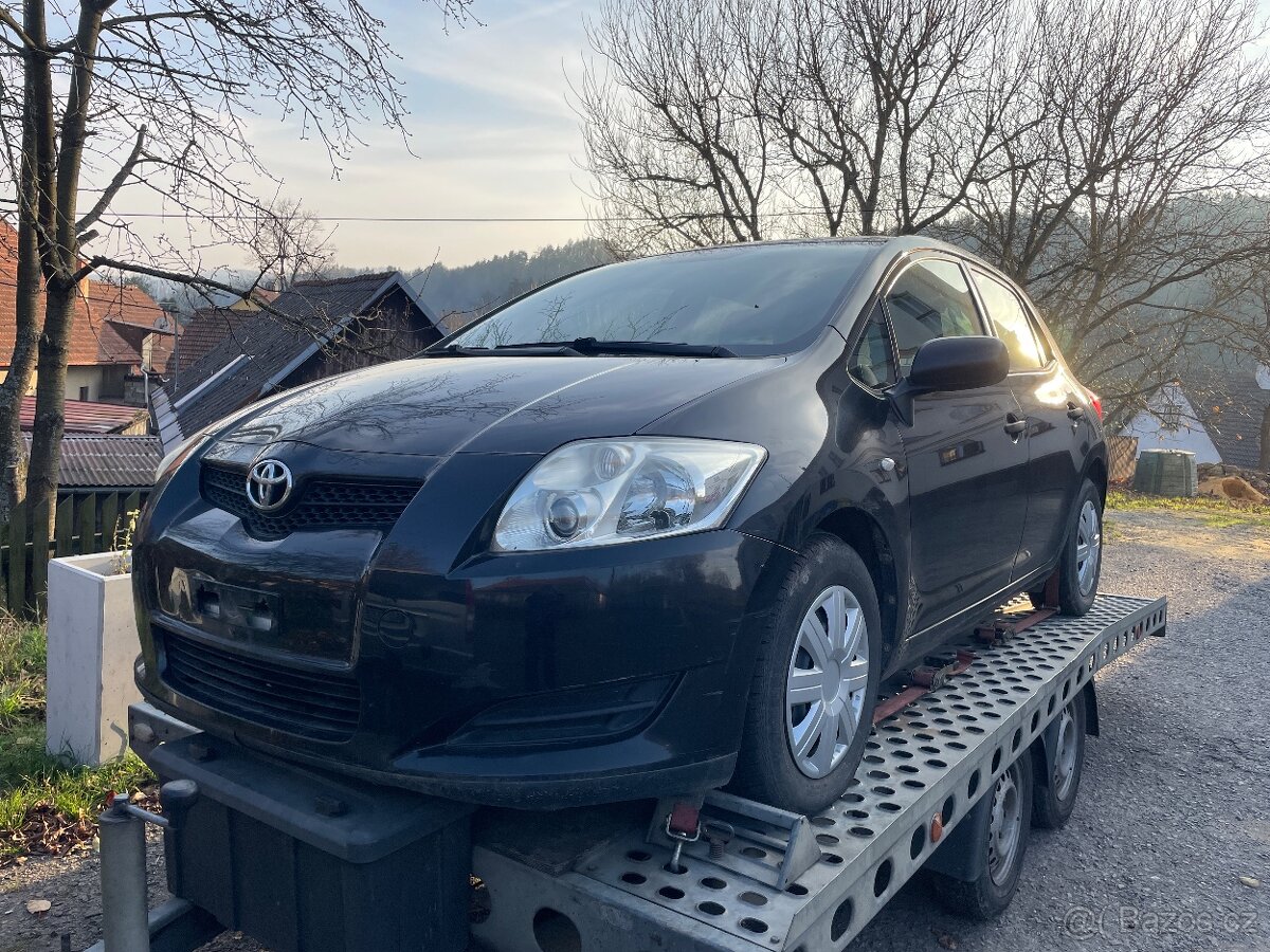 Toyota auris 1,33--2009-1NR-- náhradní díly