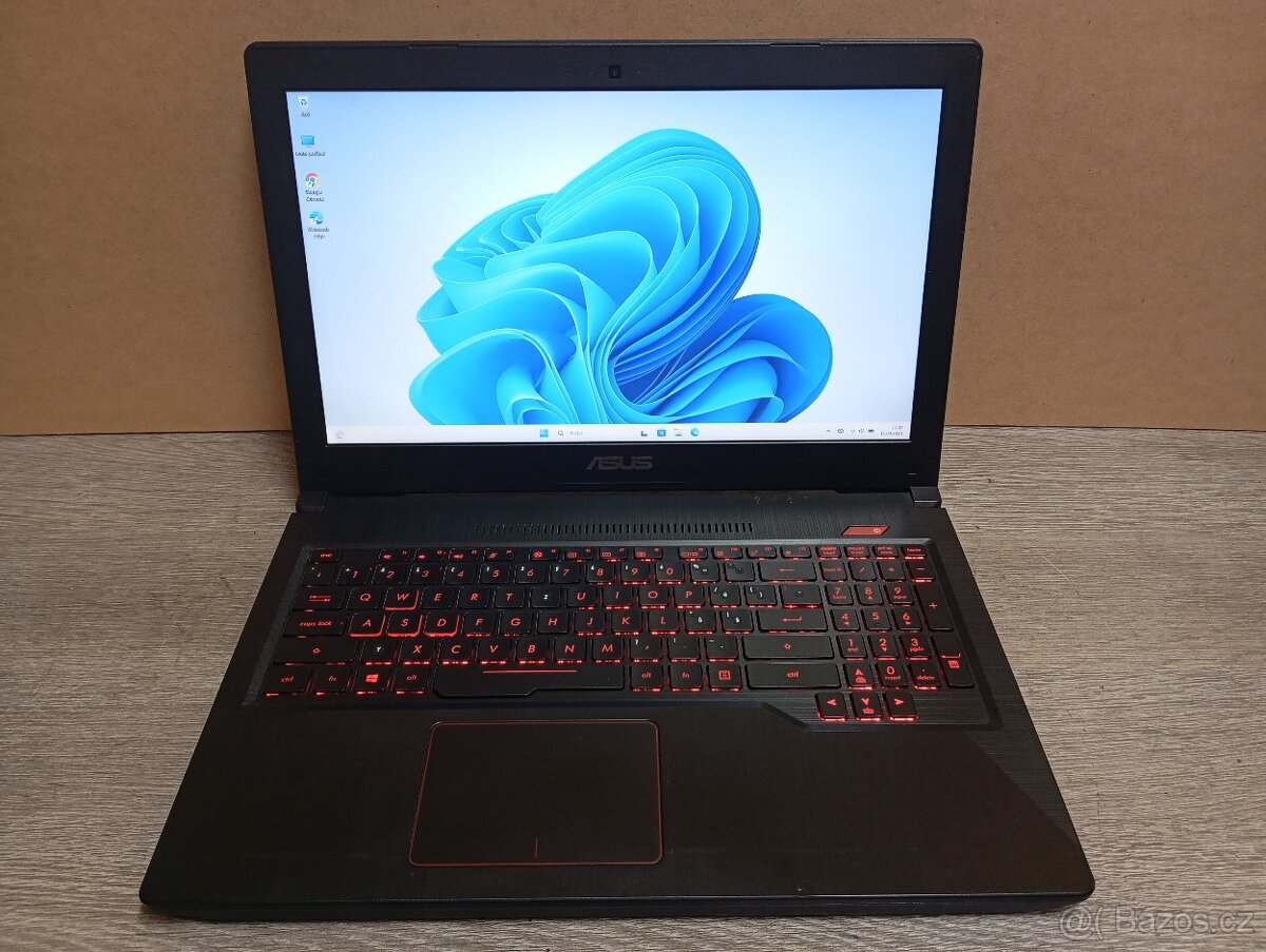 HERNÍ NOTEBOOK ASUS 15,6"