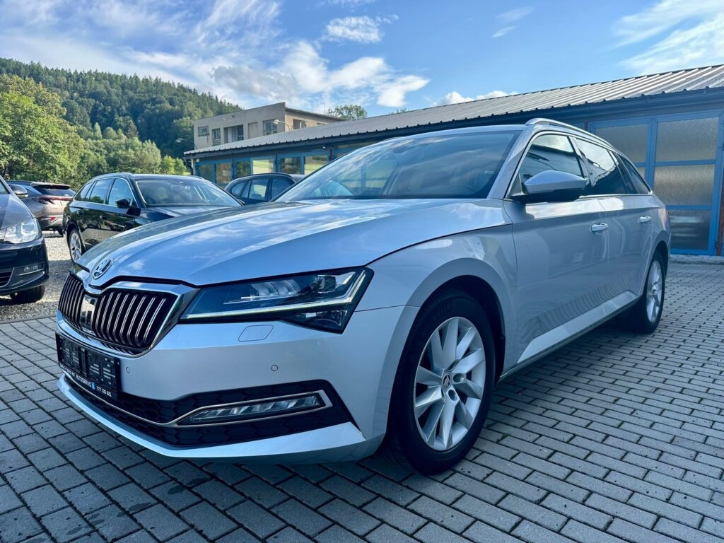 Škoda Superb combi 2.0 TDI 110 kW DSG tažné,virtual.webasto