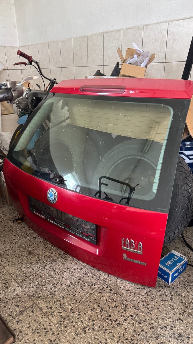 Páté dveře kufru fabia combi