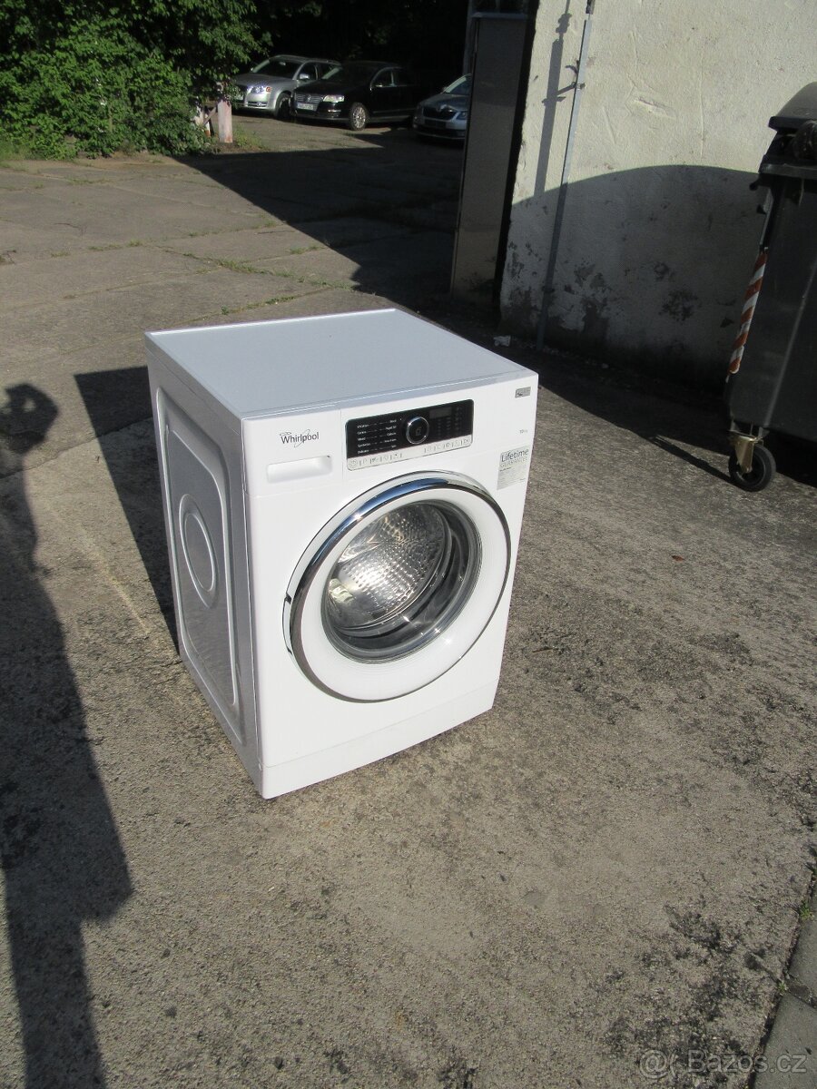Nabízím pračku Whirpool přední plnění na 10kg. Plně funkční