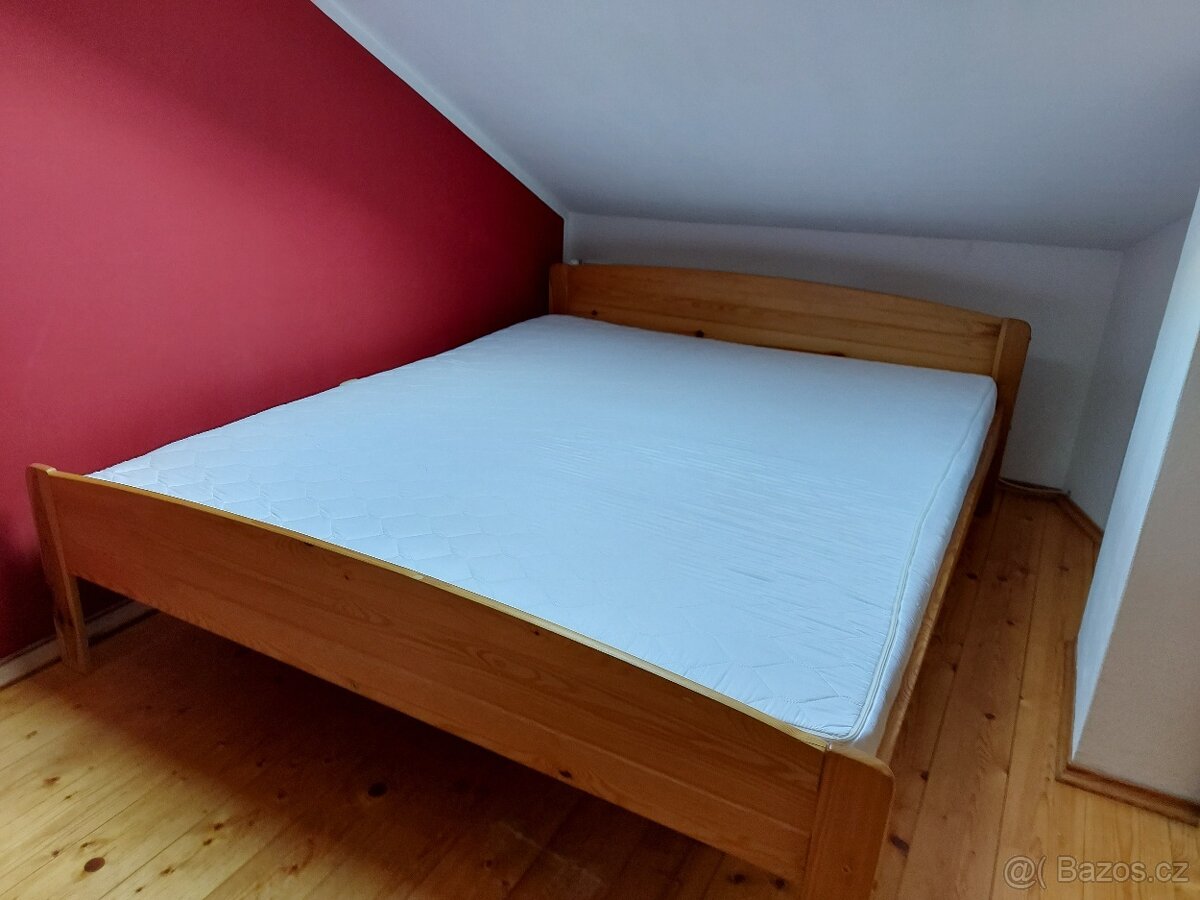 manželská postel masiv 160x200