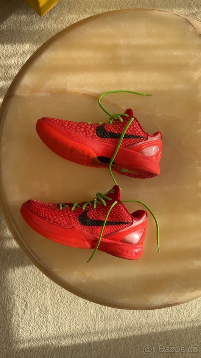 Nike Kobe 6 reverse grinch.