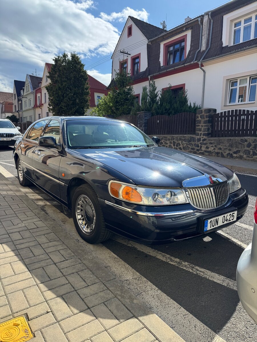 Lincoln town car 1999