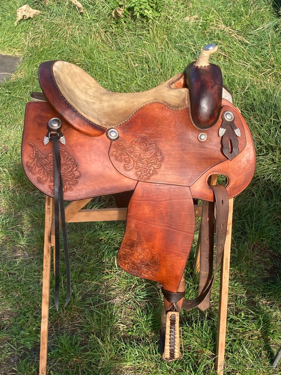 Westernové sedlo 15,5 Pinto