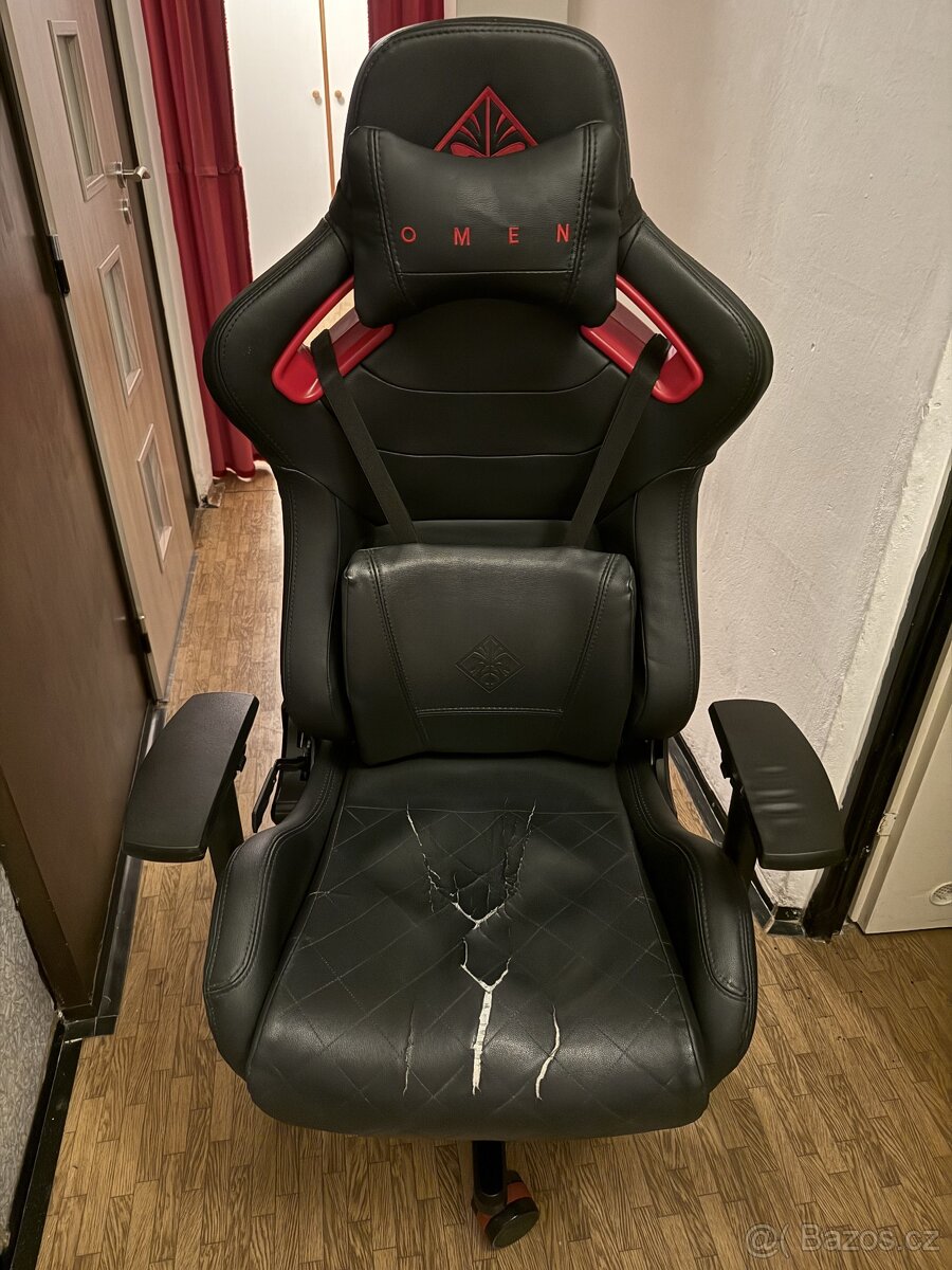 OMEN by HP Citadel Gaming Chair