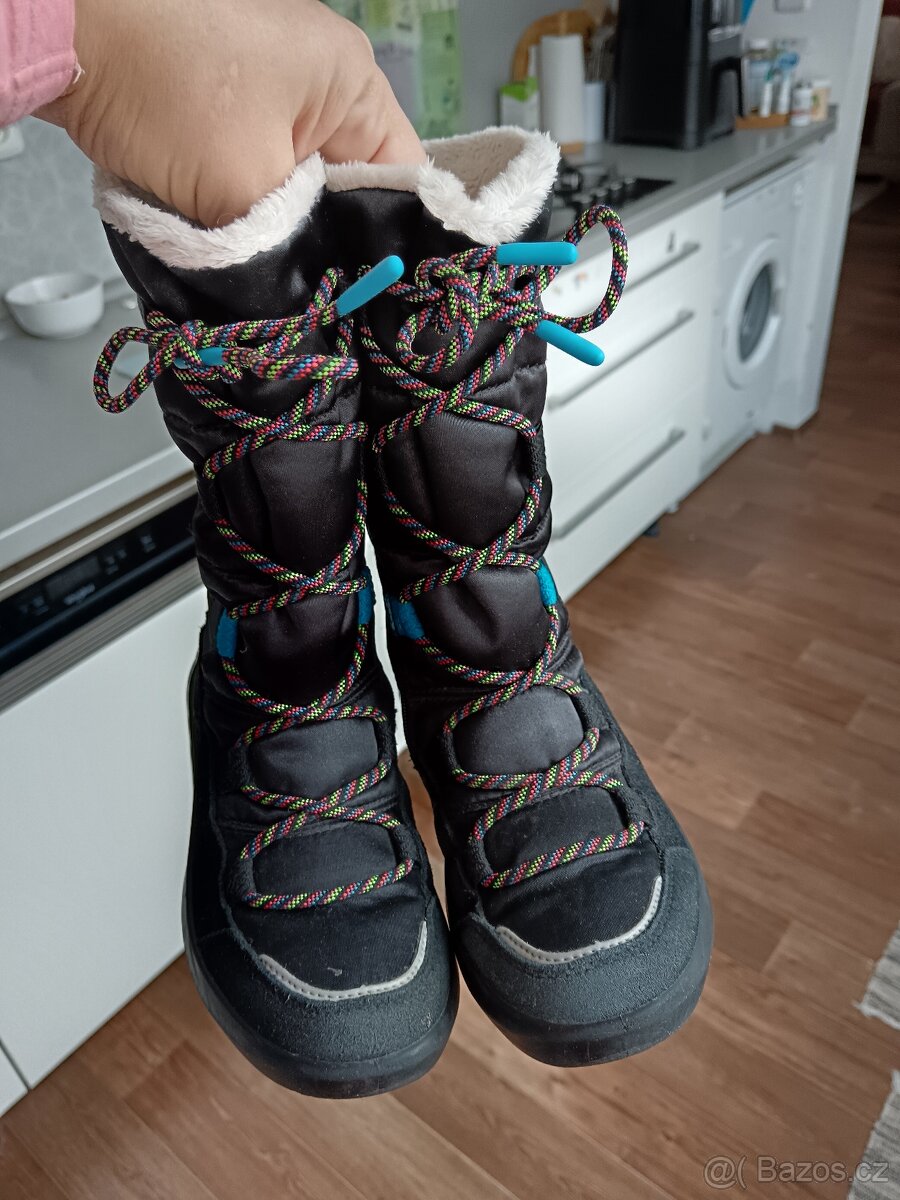 Dívčí zimní boty značky Superfit