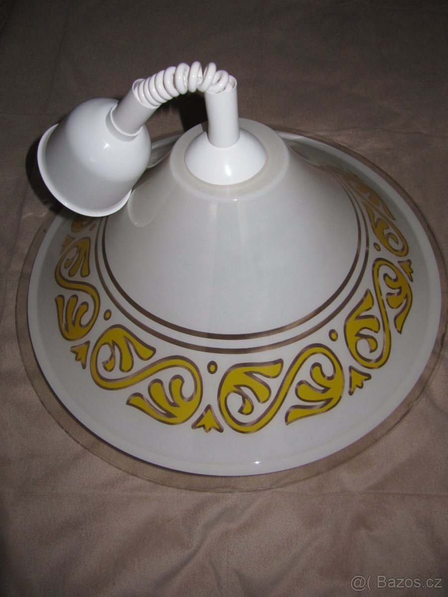 NOVÝ PLASTOVÝ STAHOVACÍ LUSTR